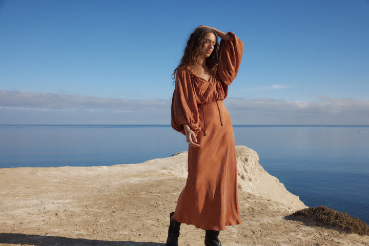 AUGUST THE LABEL Womens Zelda Midi Dress - Rust, WOMENS DRESSES, AUGUSTE THE LABEL, Elwood 101