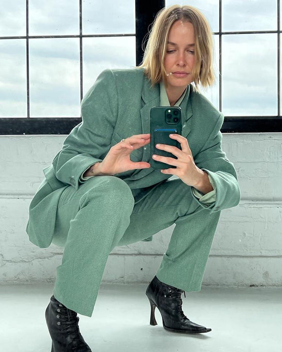 Lara Worthington x Atoir