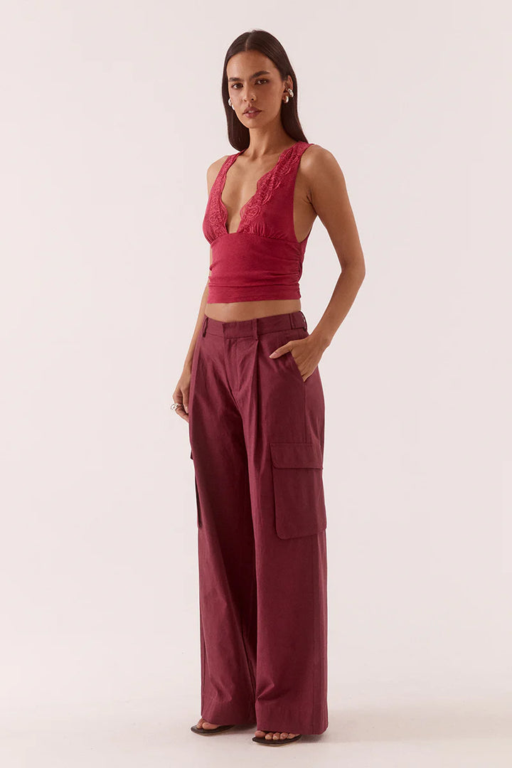 SOVERE Womens Loni Top in Berry