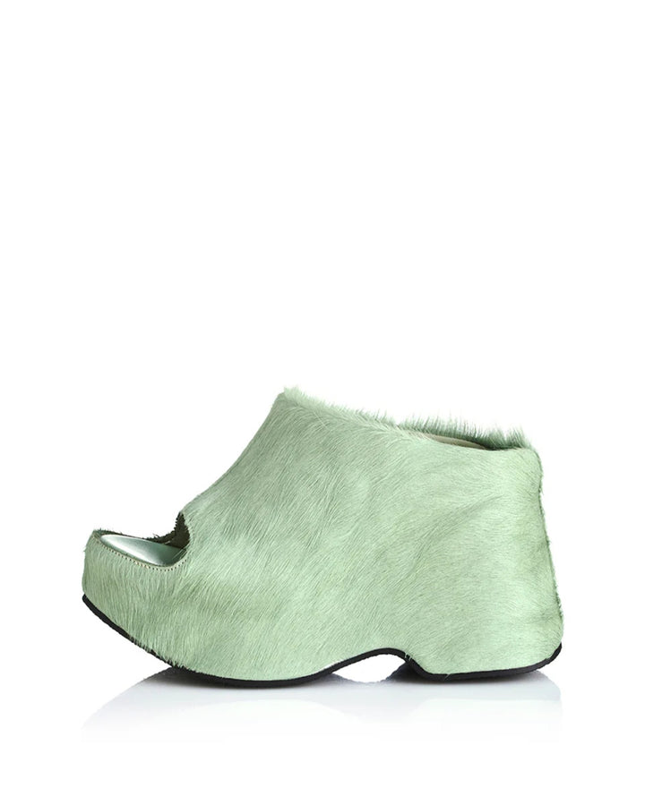ALIAS MAE Womens Glaise Mules in Wasabi Pony