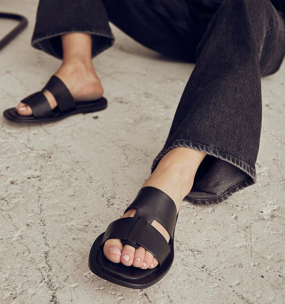 Pre Order ALIAS MAE Womens Kerryn Slides - Black Leather, WOMENS SHOES, ALIAS MAE, Elwood 101