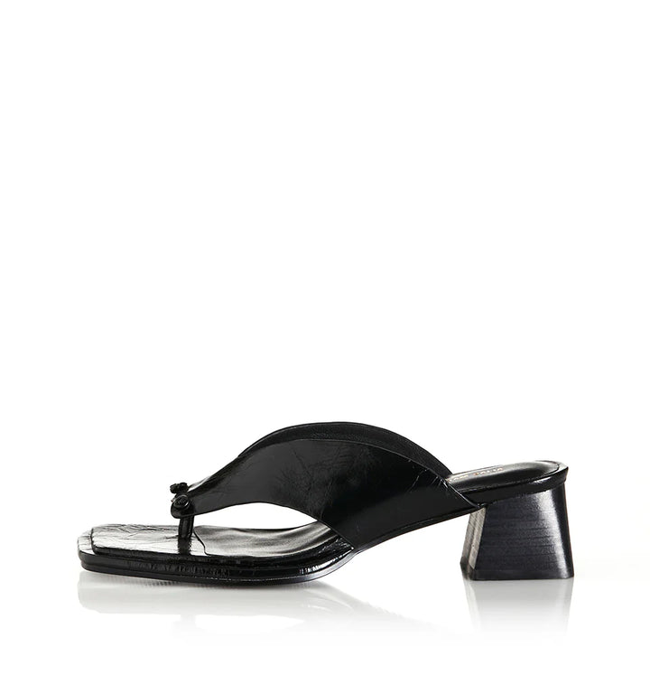 ALIAS MAE Womens Alina Leather Heels in Black Oily Leather