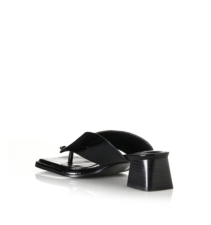 ALIAS MAE Womens Alina Leather Heels in Black Oily Leather