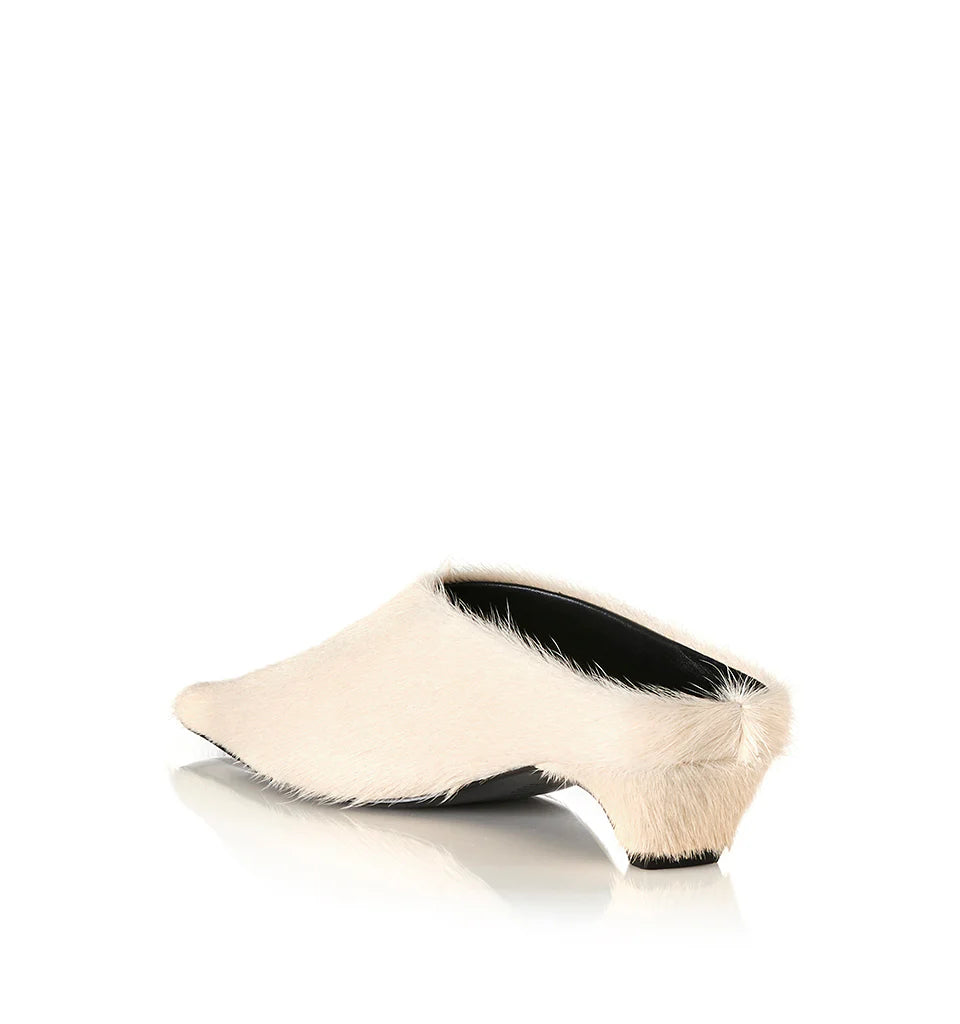 ALIAS MAE Womens Talulah Pony in Buttermilk