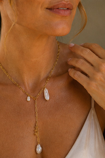 AMBER SCEATS Womens Alana Necklace, WOMENS JEWELLERY, AMBER SCEATS, Elwood 101