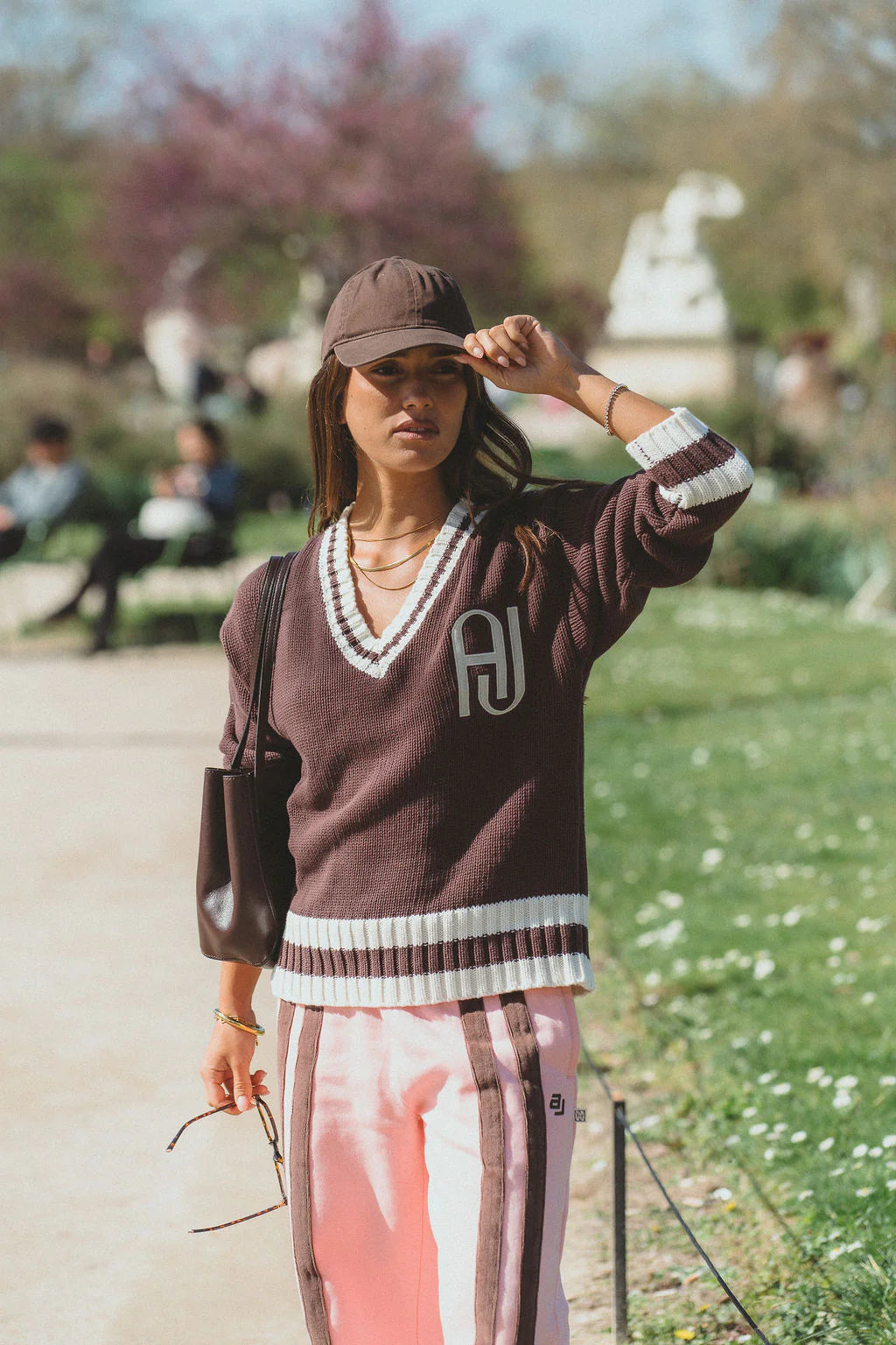 ARAMINTA JAMES Womens AJ V Neck Knit Sweater in Chicory Coffee, WOMENS KNITS & SWEATERS, ARAMINTA JAMES, Elwood 101