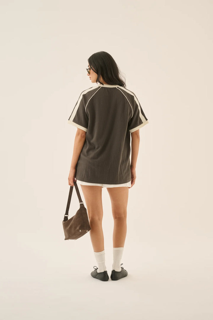 ARAMINTA JAMES Womens James College Waffle Tee in Washed Black