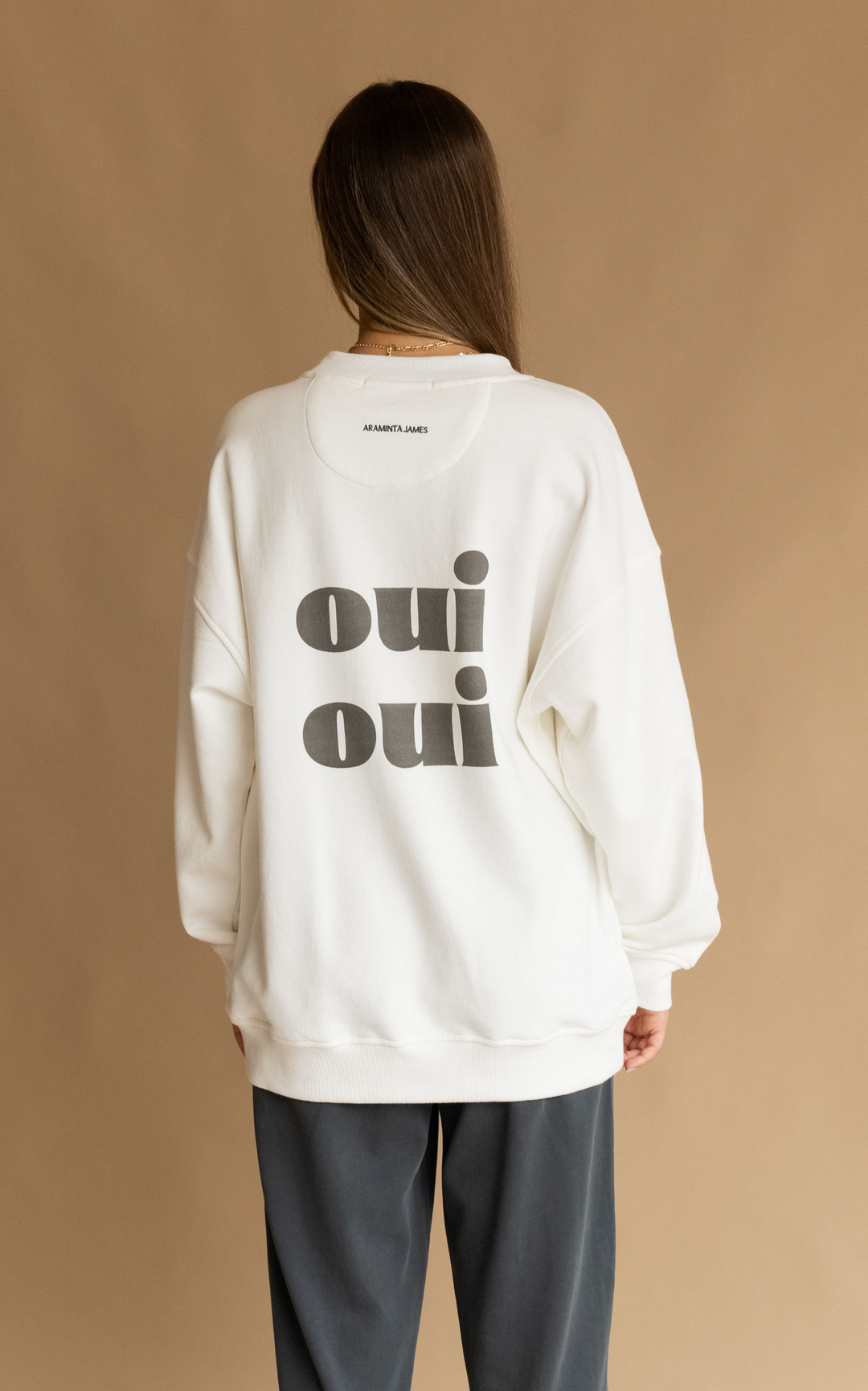 ARAMINTA JAMES Womens Oui Sweatshirt Snow, WOMENS KNITS & SWEATERS, ARAMINTA JAMES, Elwood 101