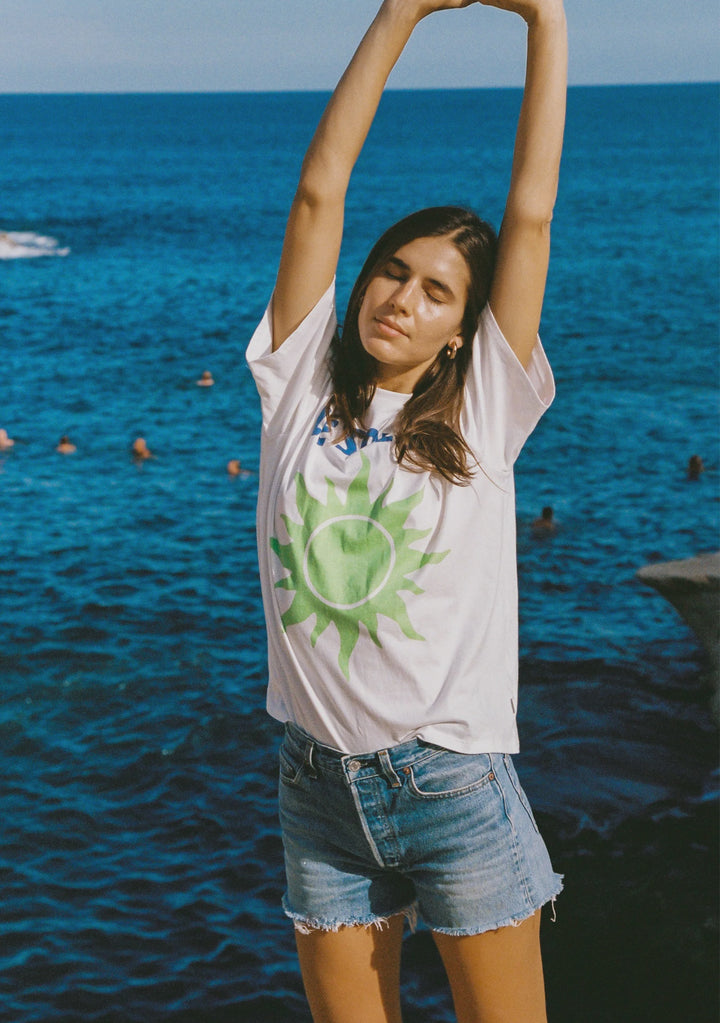 AUGUSTE THE LABEL Womens Le Soleil Boyfriend Tee in White