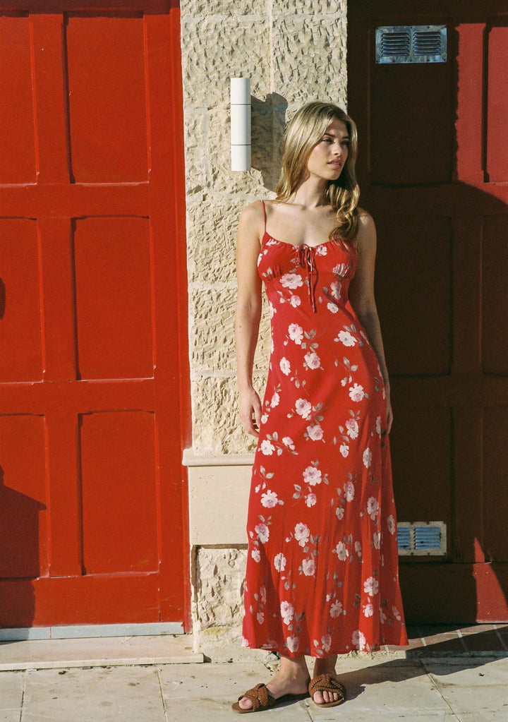 AUGUSTE THE LABEL Womens Anne Tie Slip Maxi Dress in Red Nova Floral