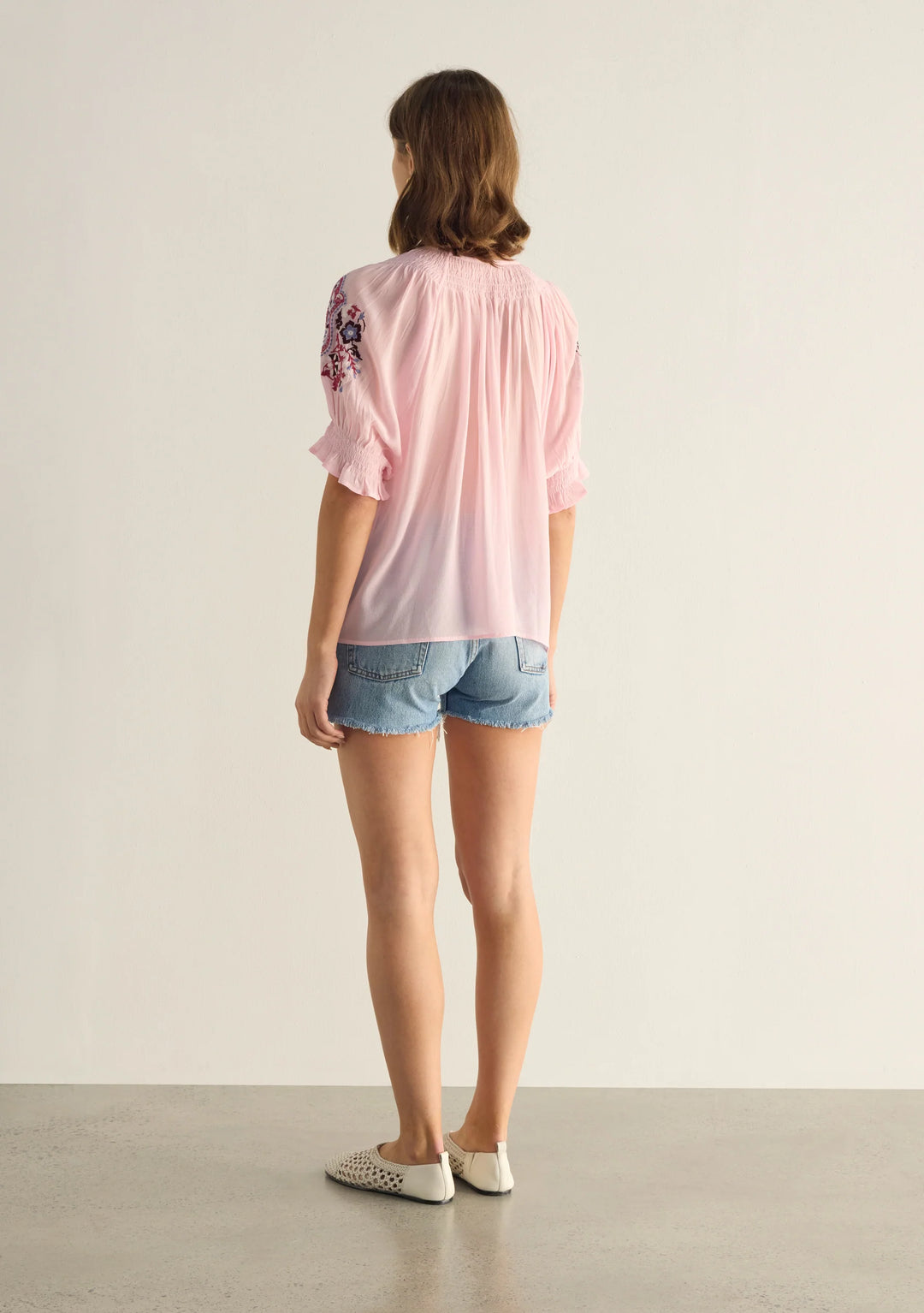 AUGUSTE THE LABEL Womens Indra Embroidered Blouse in Pink