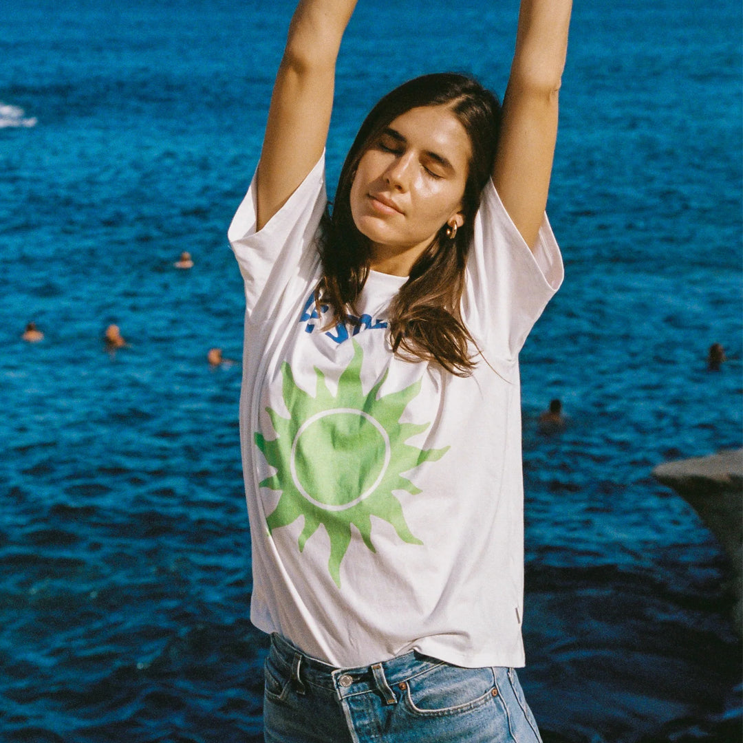 AUGUSTE THE LABEL Womens Le Soleil Boyfriend Tee in White