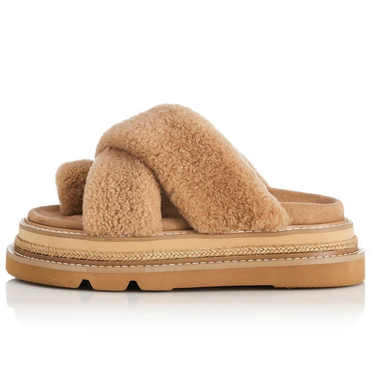 ALIAS MAE Womens Venga Sandals - Fawn Shearling, WOMENS SHOES, ALIAS MAE, Elwood 101