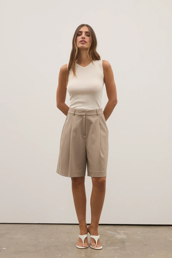 BAYSE BRAND Womens Mika Short in Stone