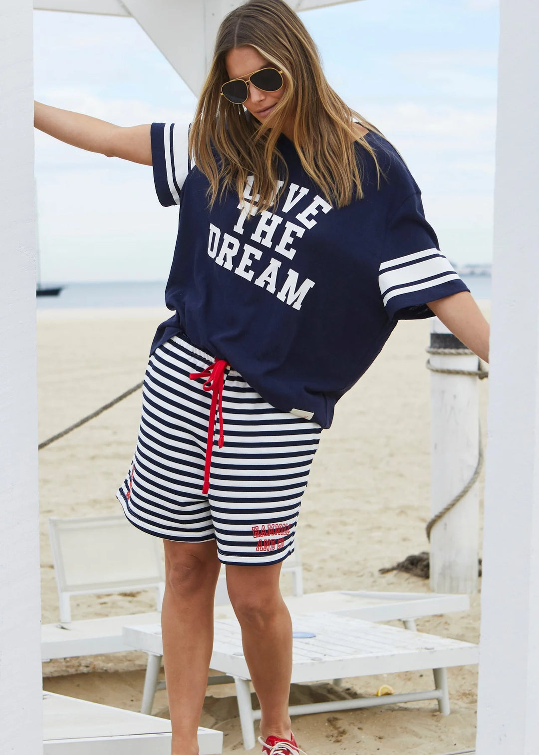 HAMMILL & CO Womens Live The Dream Retro Tee in Navy