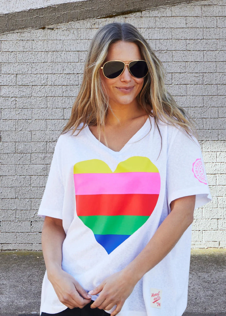 HAMMILL & CO Womens Rainbow Heart Tee in White