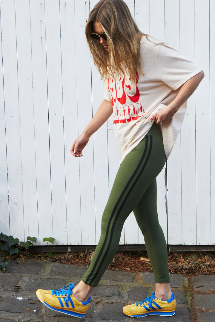HAMMILL & Co Womens 1985 Hammill Logo V Neck Tee in Natural