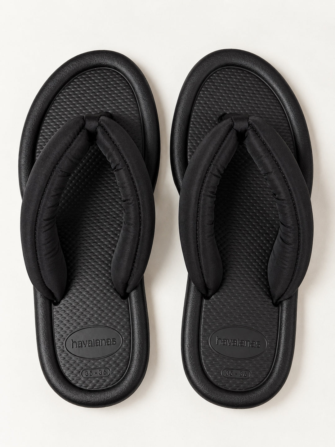 HAVAIANAS Womens Maxi Puffed Thongs in Black, WOMENS SHOES, HAVAIANAS, Elwood 101