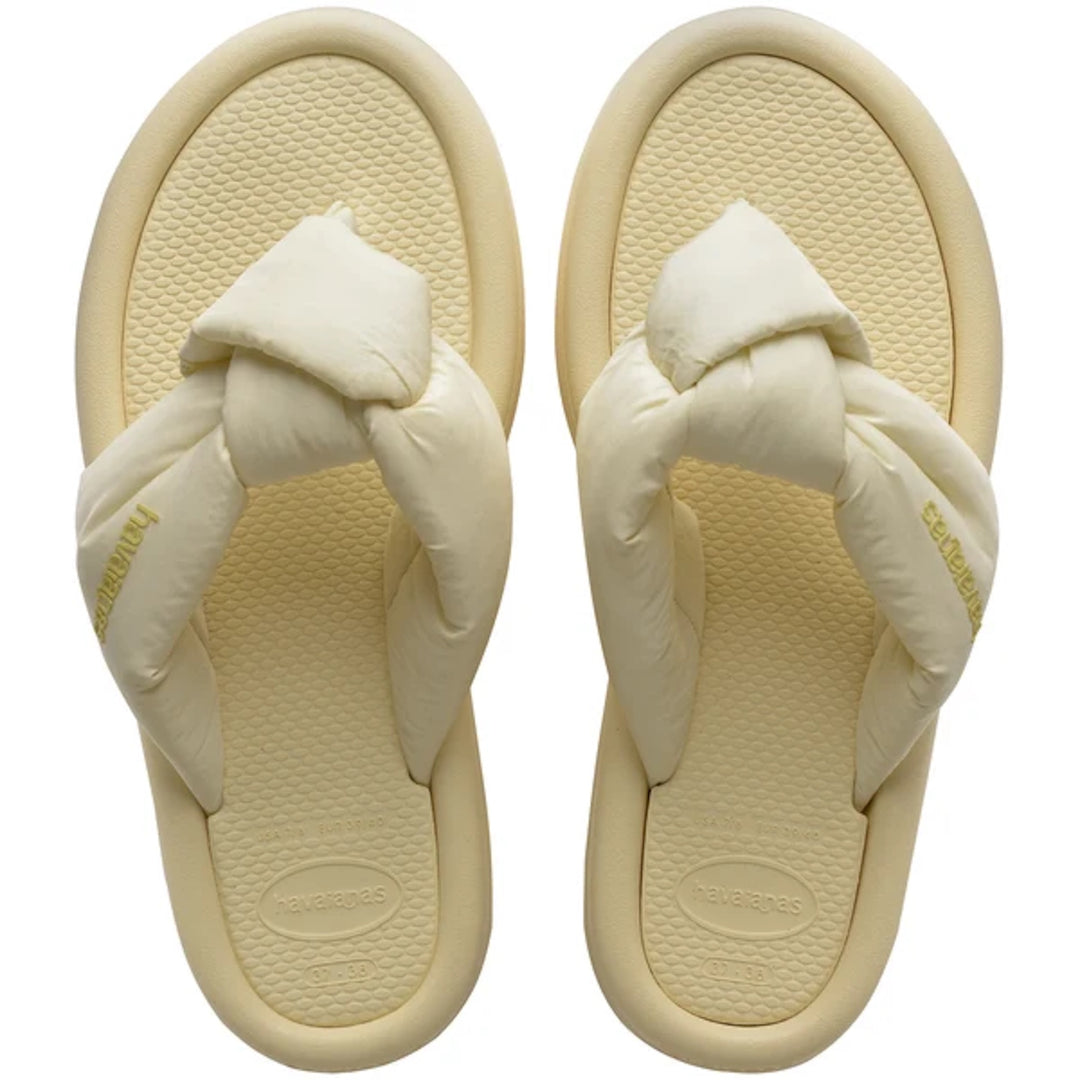 HAVAIANAS Womens Over Puffed Thongs in Buttercream, WOMENS HAVAIANAS, HAVAIANAS, Elwood 101