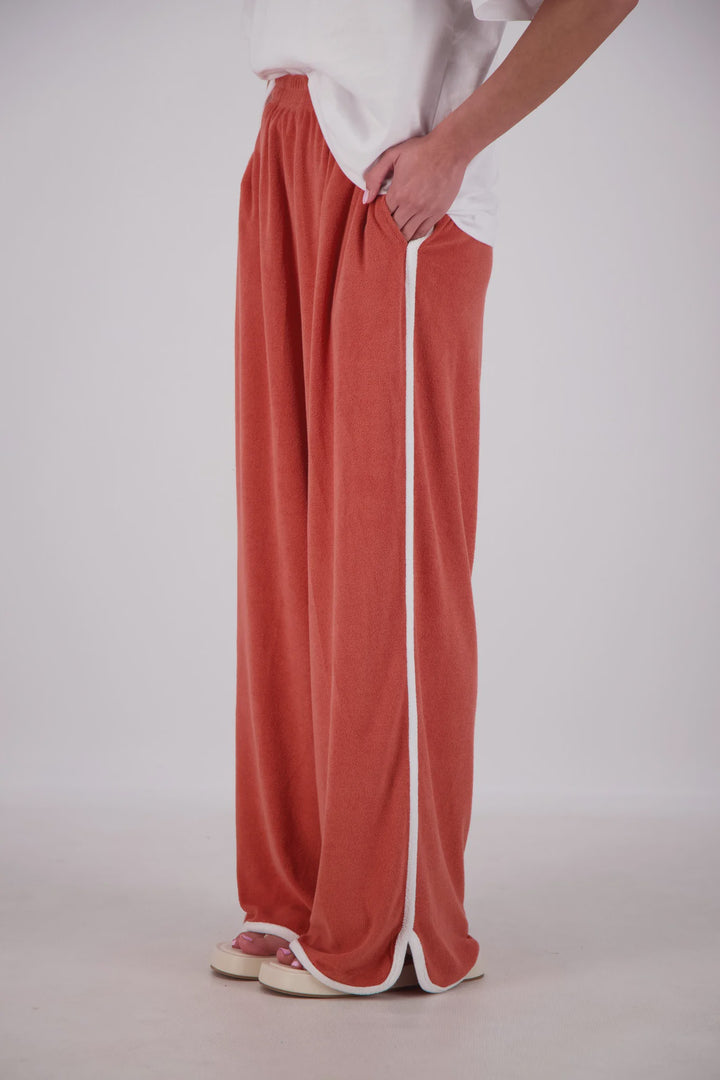 JASMINE ALEXA Womens Kuhio Pants in Tobacco