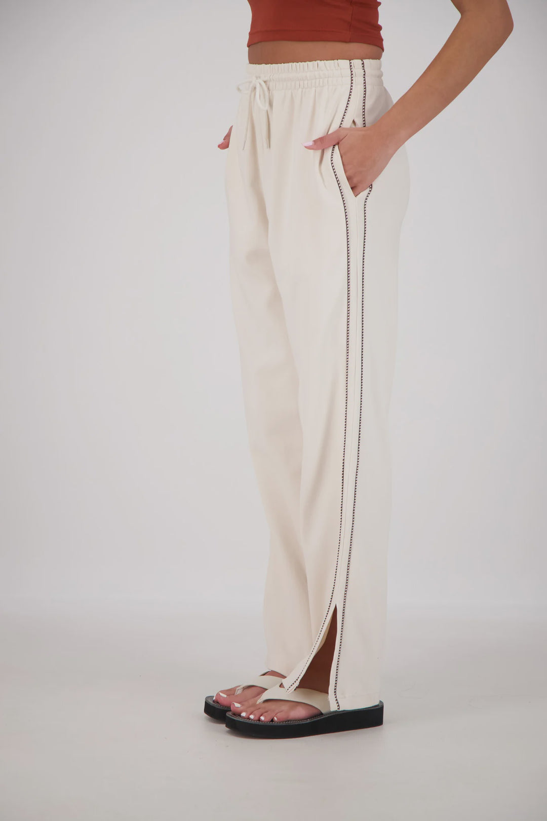 JASMINE ALEXA Womens Manarola Trackpant in Oatmeal