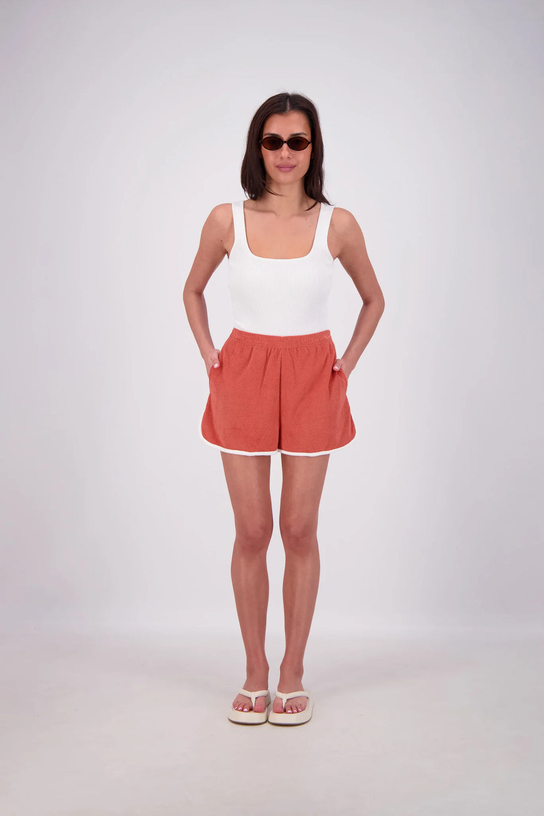 JASMINE ALEXA Womens Kuhio Shorts in Tobacco