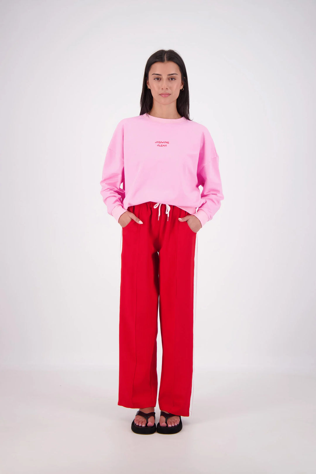 JASMINE ALEXA Womens Relaxed Crew Neck Sweatshirt in Pink