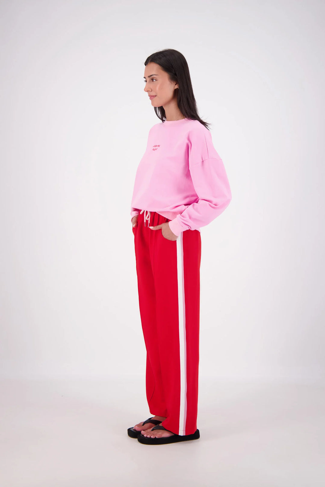 JASMINE ALEXA Womens Relaxed Crew Neck Sweatshirt in Pink