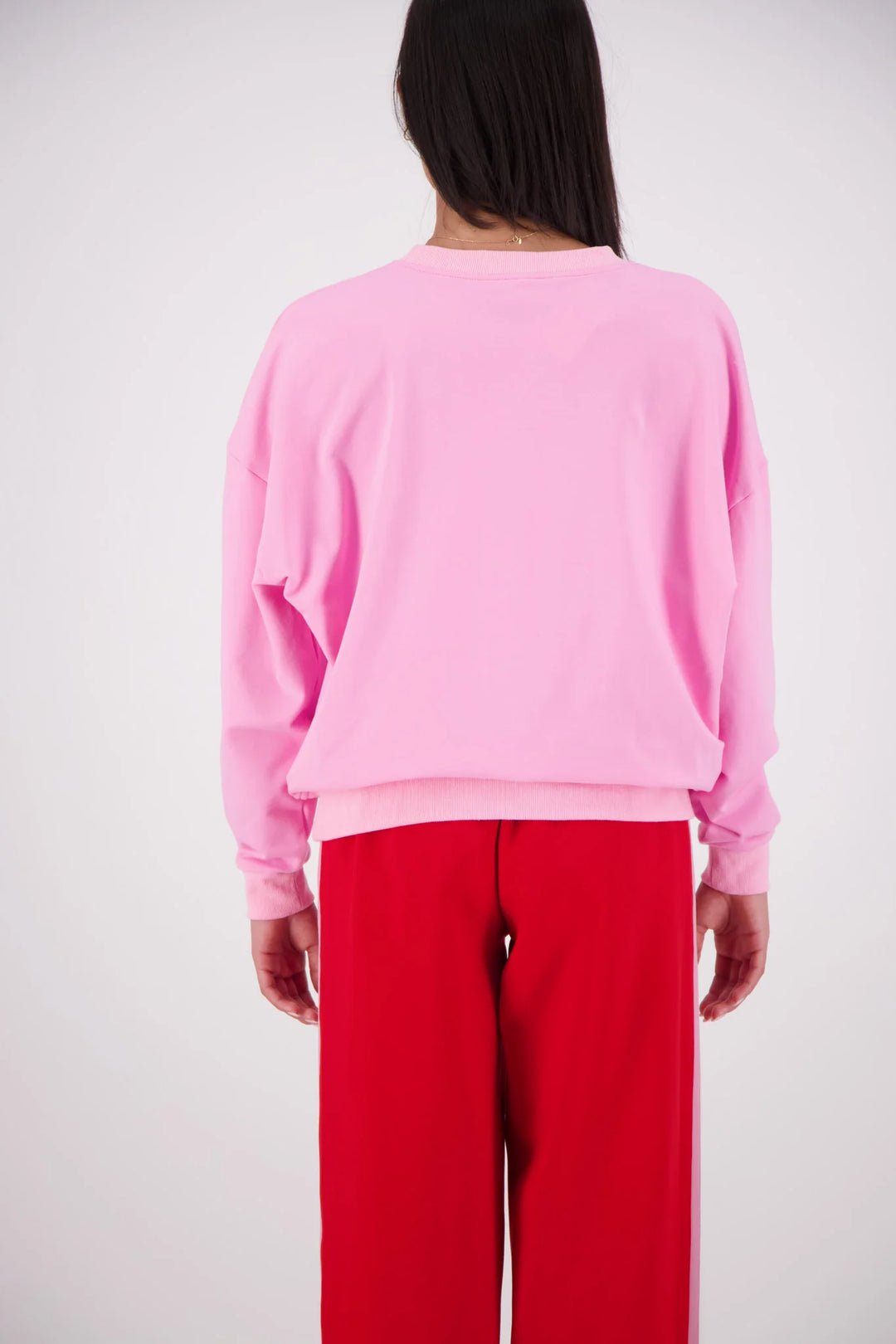 JASMINE ALEXA Womens Relaxed Crew Neck Sweatshirt in Pink