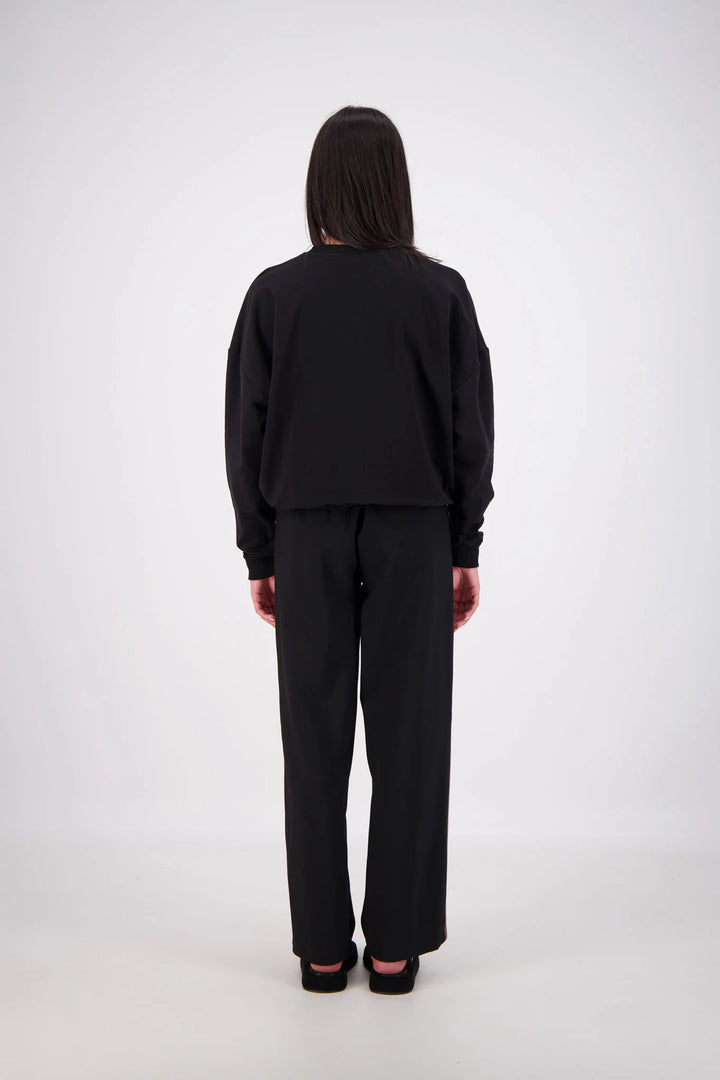 JASMINE ALEXA Womens Relaxed Crew Neck Sweatshirt in Black