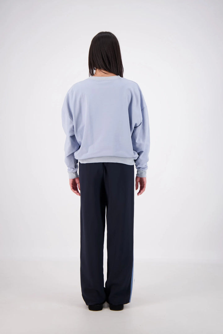 JASMINE ALEXA Womens Relaxed Crew Neck Sweatshirt in Powder Blue