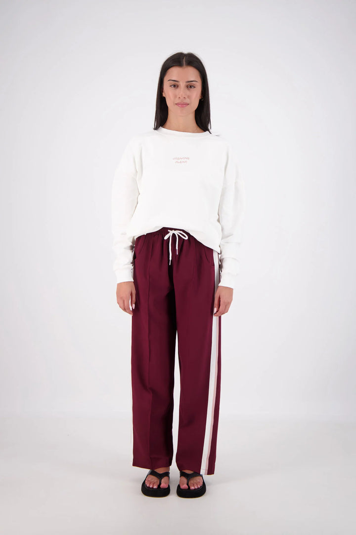JASMINE ALEXA Womens Relaxed Crew Neck Sweatshirt in White