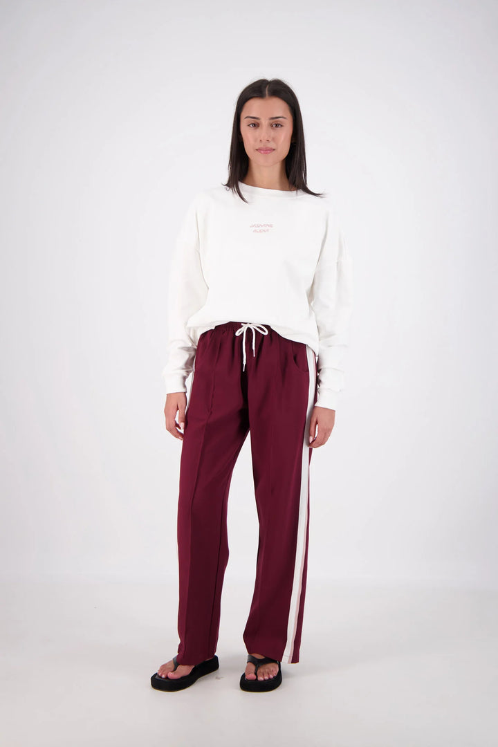 JASMINE ALEXA Womens Relaxed Crew Neck Sweatshirt in White