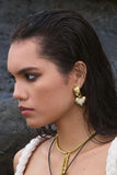 MOUNTAIN & MOON Womens Elena Earrings - Gold Pearl