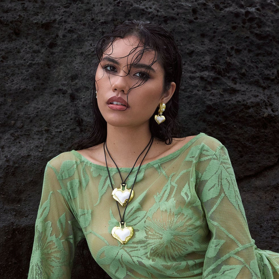 MOUNTAIN & MOON Womens Olympia Necklace - Gold Pearl, WOMENS JEWELLERY, Mountain & Moon, Elwood 101