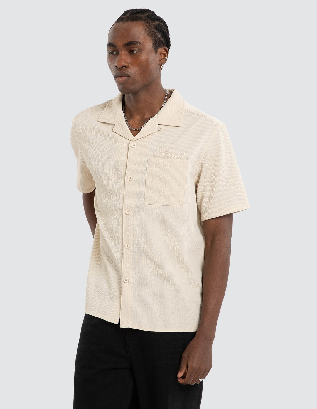 NENA & PASADENA Mens Comfort Short Sleeve Shirt in Oatmeal