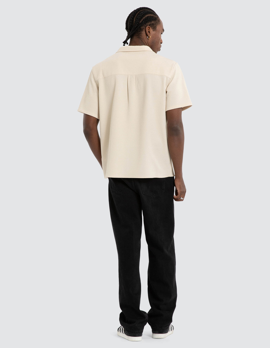 NENA & PASADENA Mens Comfort Short Sleeve Shirt in Oatmeal