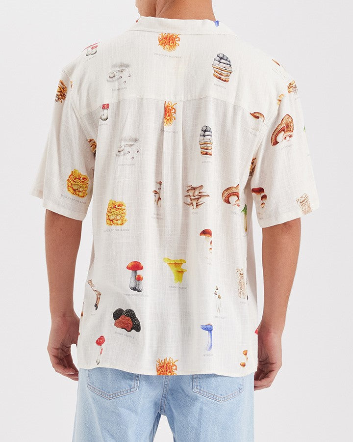 NOMADIC PARADISE Mens Collector Cropped Resort Short Sleeve Shirt - Mushies, MENS SHIRTS, NOMADIC PARADISE, Elwood 101