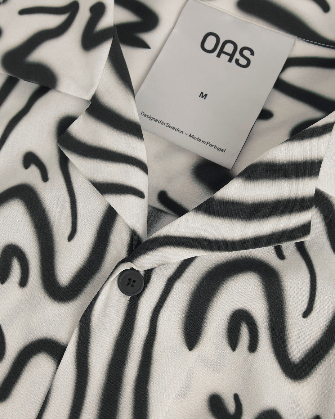 OAS Mens Aerosol Viscose Shirt in White & Black