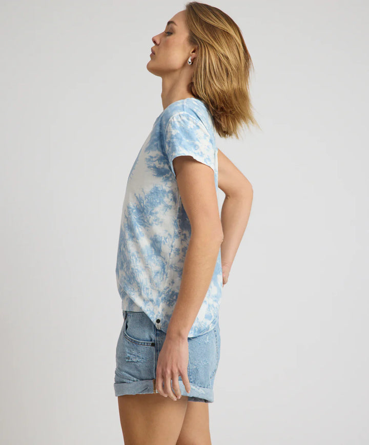 ONE TEASPOON Womens Heart Tie Dye Classic Tee in Faded Blue, WOMENS TEES & TANKS, OneTeaspoon, Elwood 101