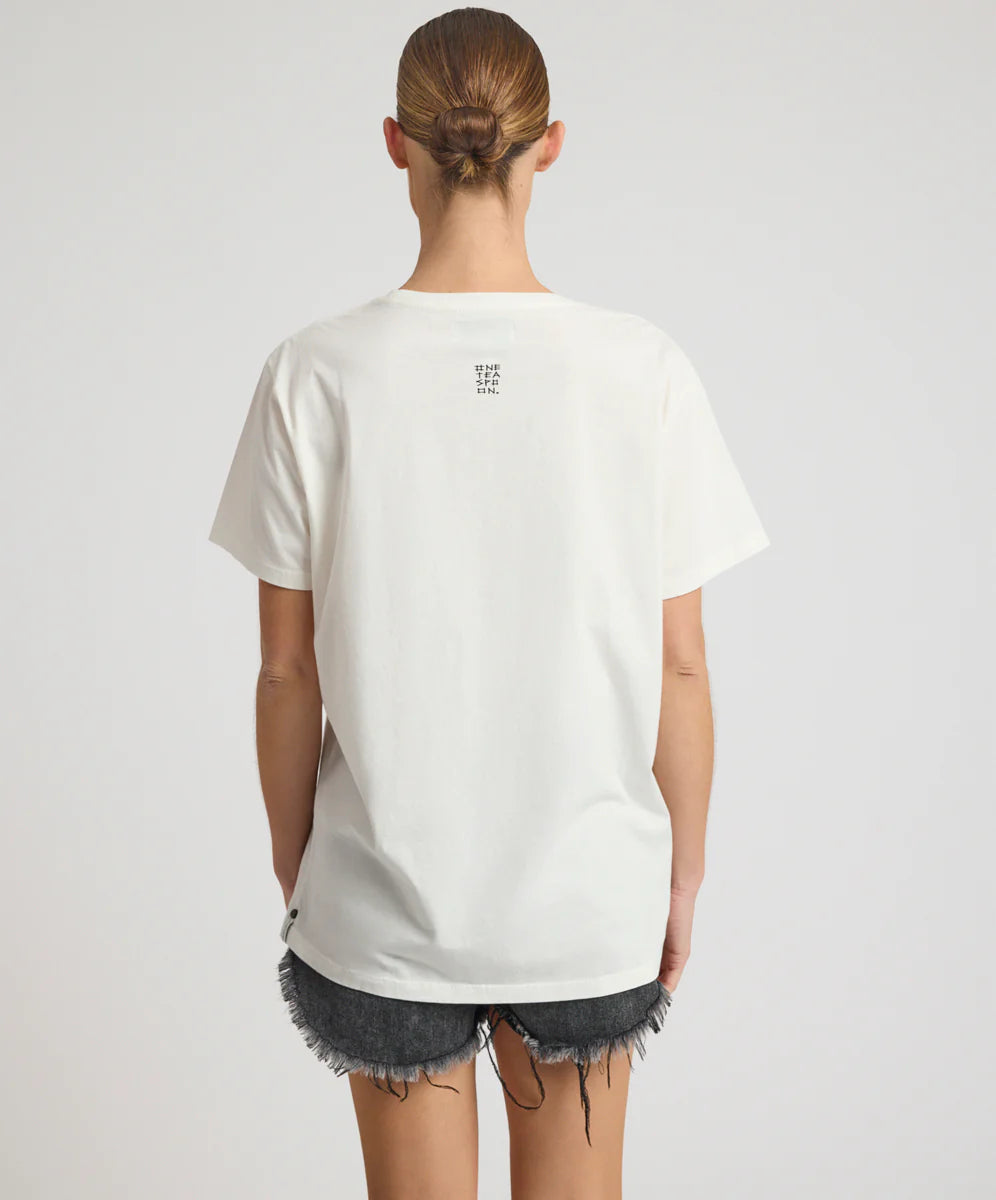 ONE TEASPOON Womens This Is Not A Dream Boyfriend Tee in White