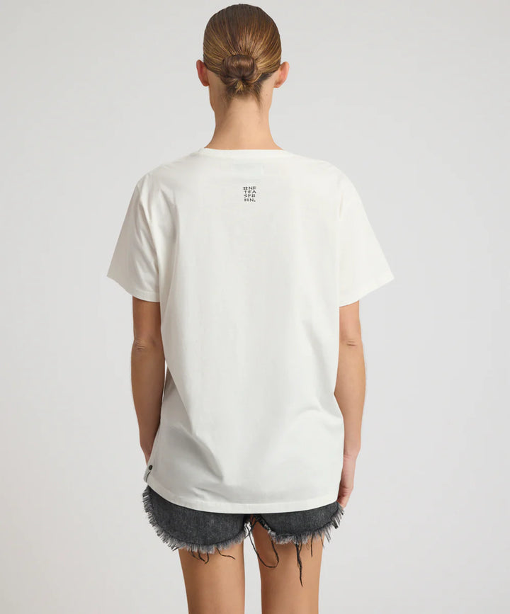ONE TEASPOON Womens This Is Not A Dream Boyfriend Tee in White