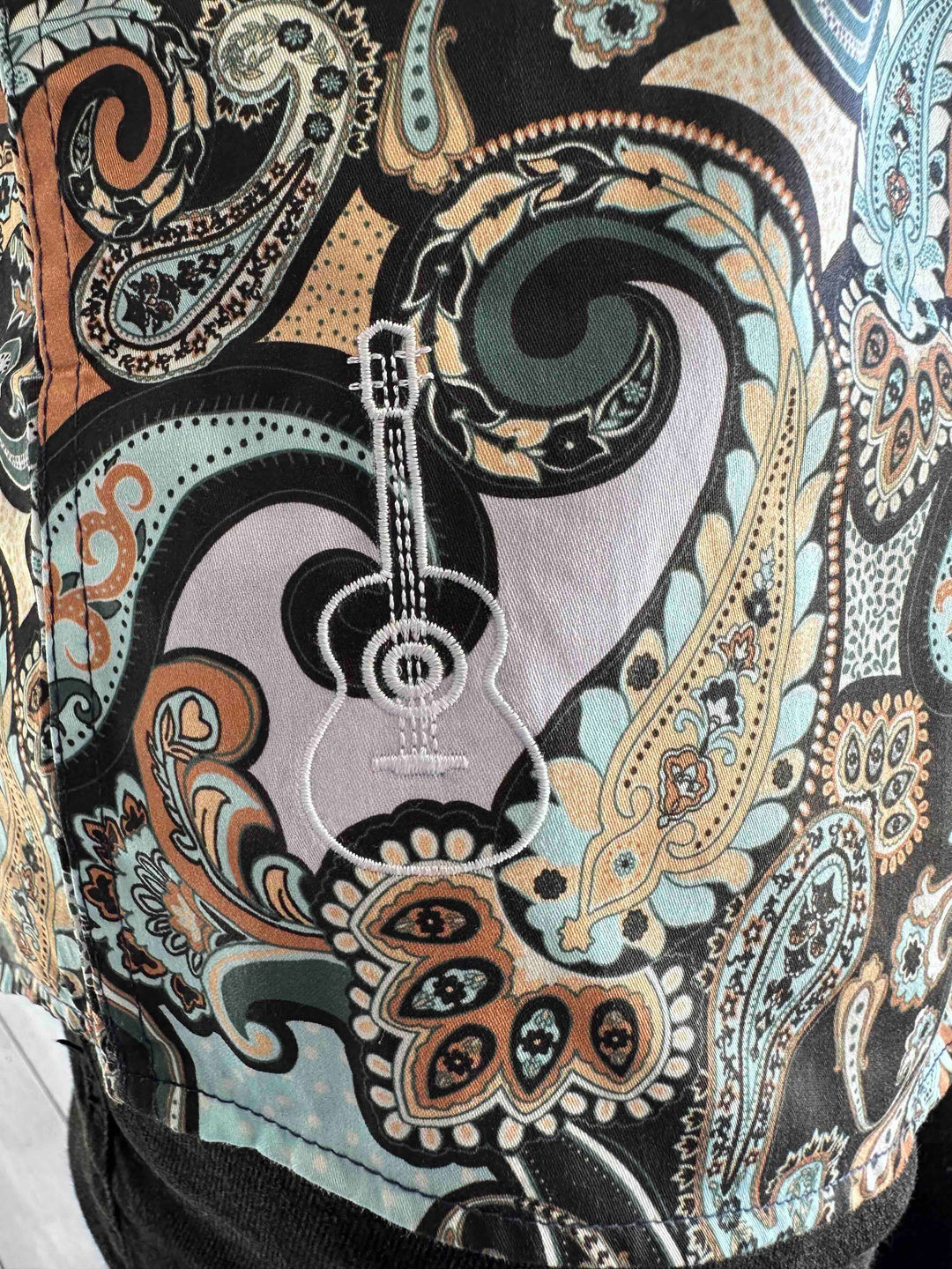 ROCK & ROLL RELIGION Mens Chedlie Long Sleeve Paisley Shirt in Multi, MENS SHIRTS, ROCK & ROLL RELIGION, Elwood 101