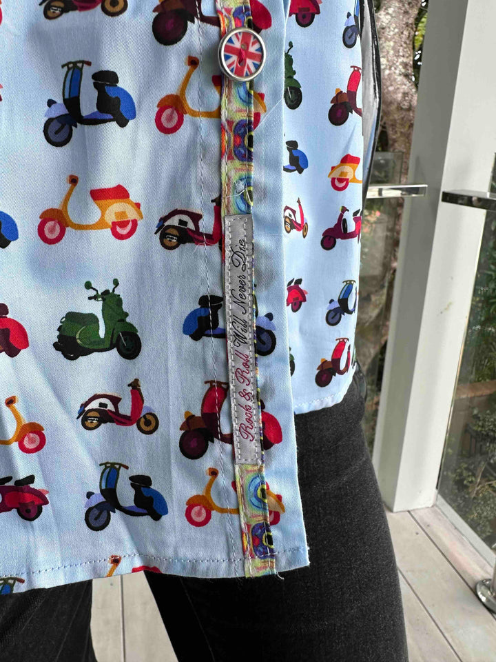 ROCK & ROLL RELIGION Mens Heywood Short Sleeve Shirt in Sky Blue