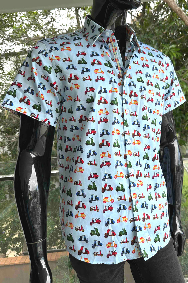 ROCK & ROLL RELIGION Mens Heywood Short Sleeve Shirt in Sky Blue