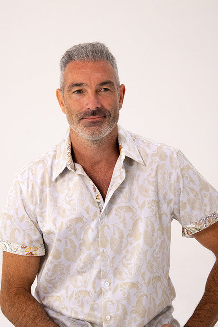 ROCK & ROLL RELIGION Mens Stalybridge Paisley Short Sleeve Shirt in Ecru