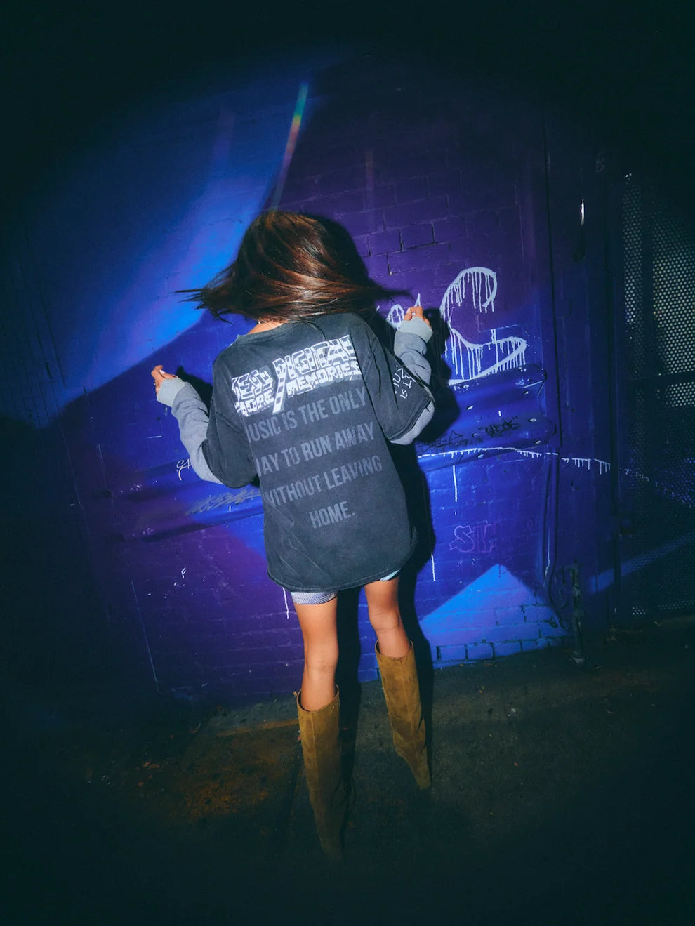 SABBI Womens Sound Club Long Sleeve Tee in Vintage Black, WOMENS TEES & TANKS, SABBI, Elwood 101