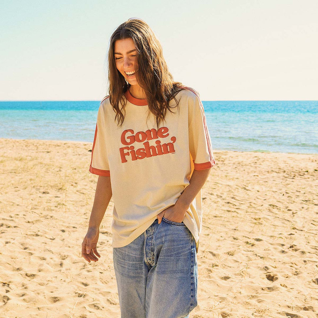 SKWOSH Mens Gone Fishin' Boxy Ringer Tee in Off White