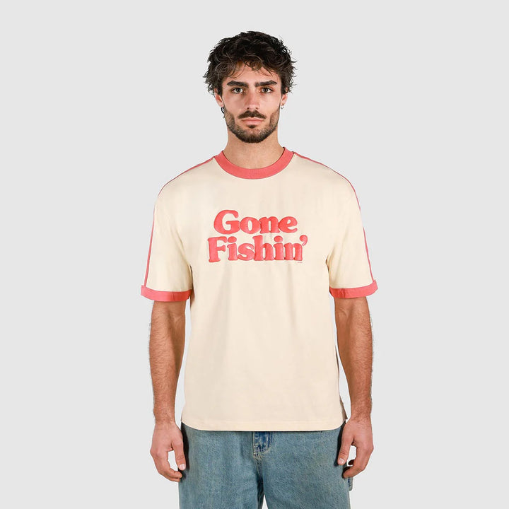 SKWOSH Mens Gone Fishin' Boxy Ringer Tee in Off White