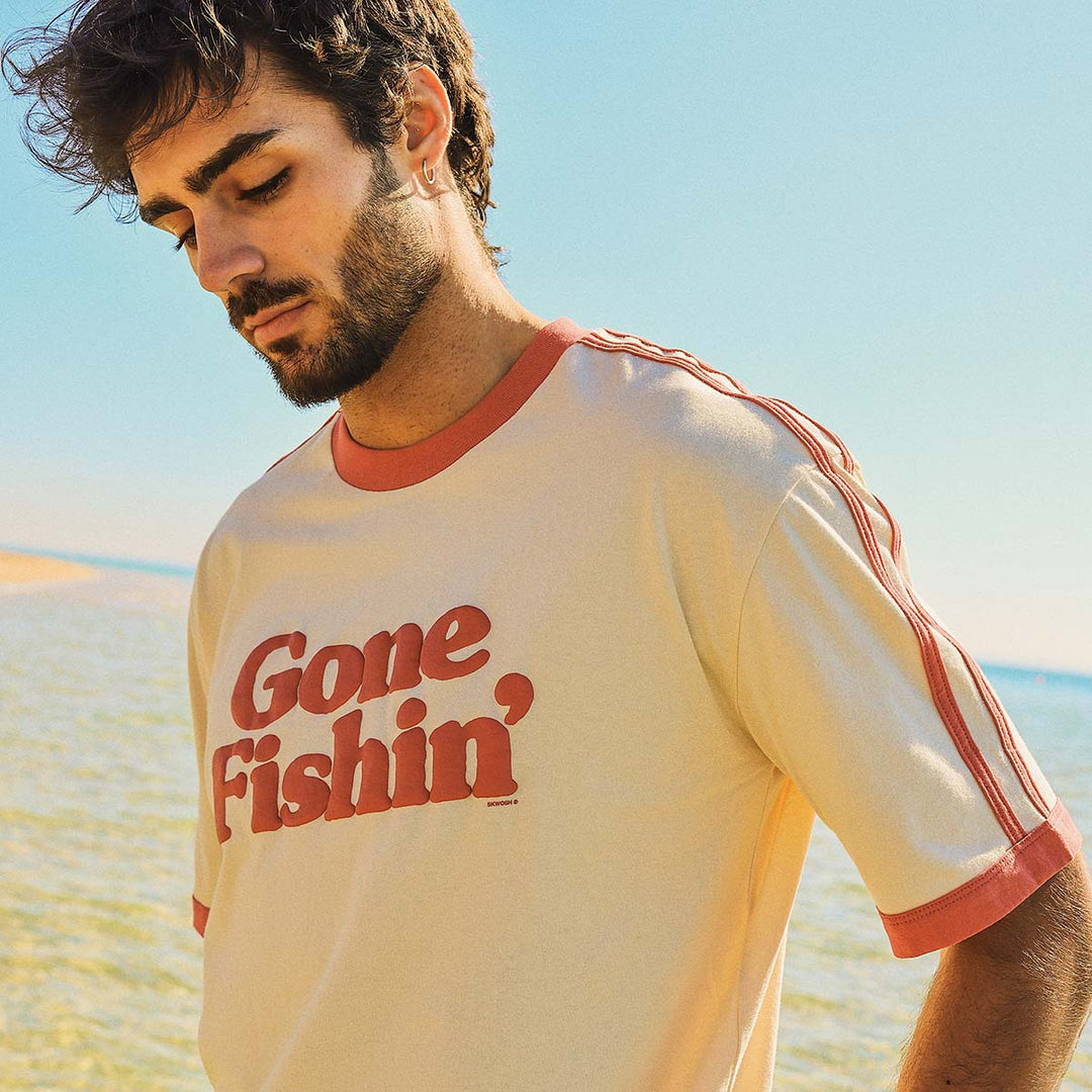 SKWOSH Mens Gone Fishin' Boxy Ringer Tee in Off White